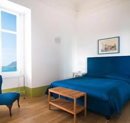 Donna Giulia, Luxury House