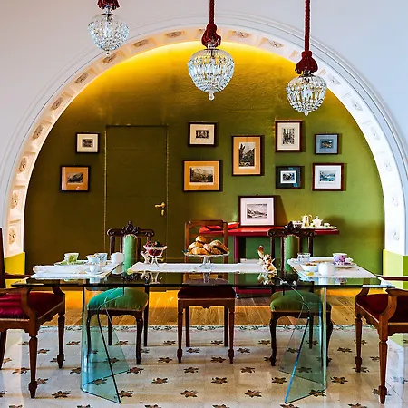Donna Giulia, Luxury House 4*
